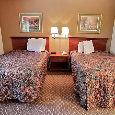 Crestwood Suites Of 뉴포트 뉴스 외부 사진