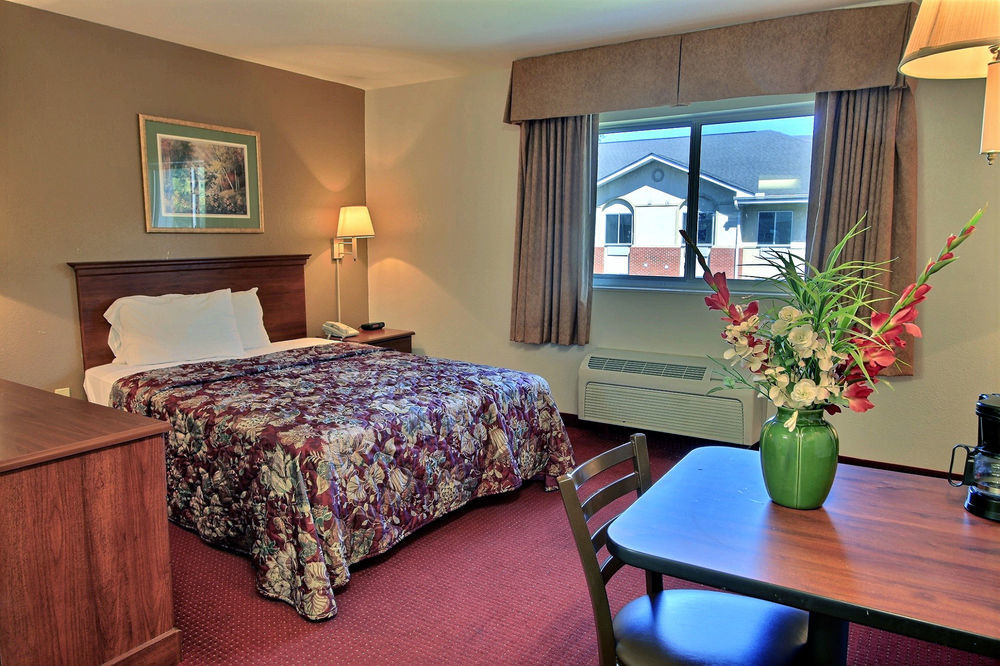 Crestwood Suites Of 뉴포트 뉴스 외부 사진