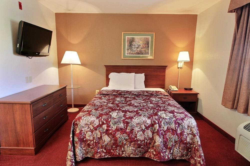 Crestwood Suites Of 뉴포트 뉴스 외부 사진